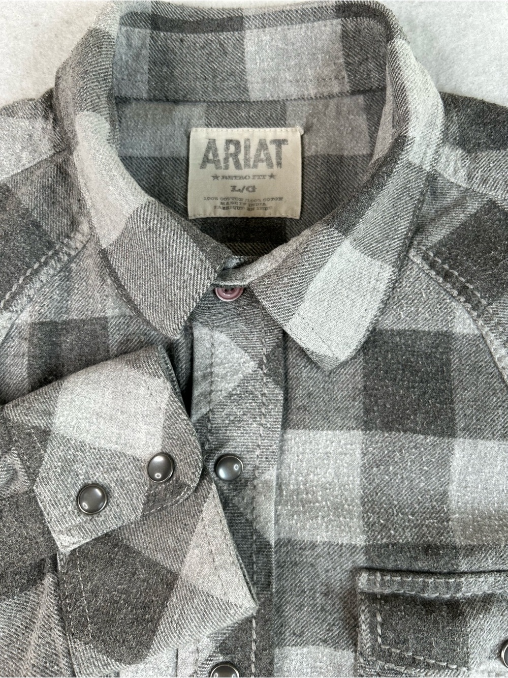 Ariat Shirt Men’s Large Gray Plaid Flannel Retro Fit Snap Front Button Western